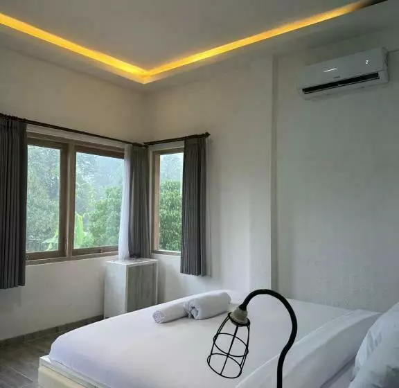 Hotelli Imahbc Surfcamp