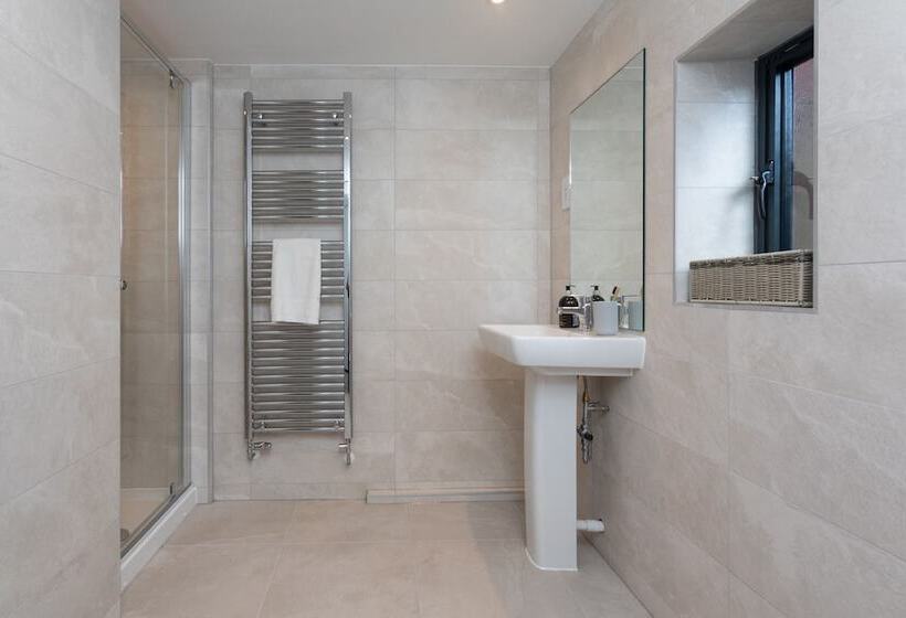 בית מלון כפרי No.192 Oxford