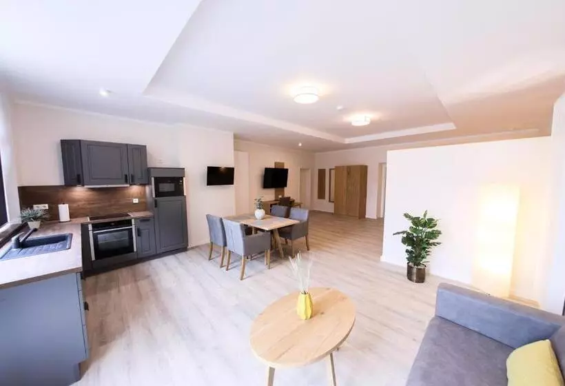 Majatalo 247 Selfcheckin Pferdemarkt