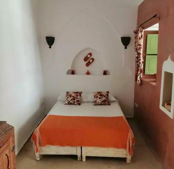 پانسیون Riad Camindia