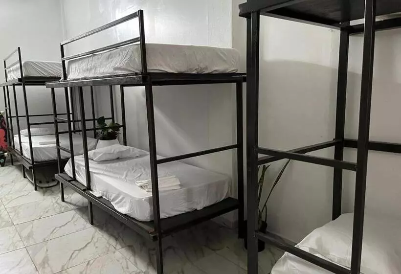 هاستل Rincon Dorms