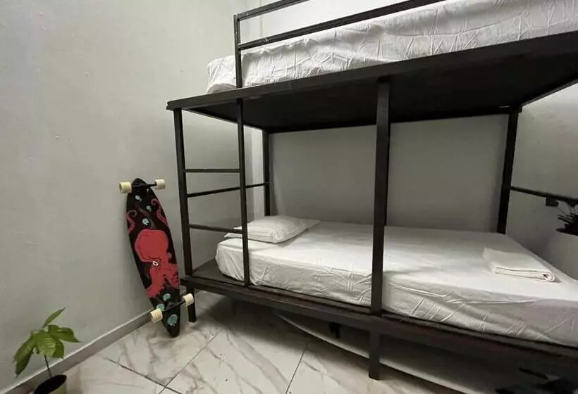 هاستل Rincon Dorms