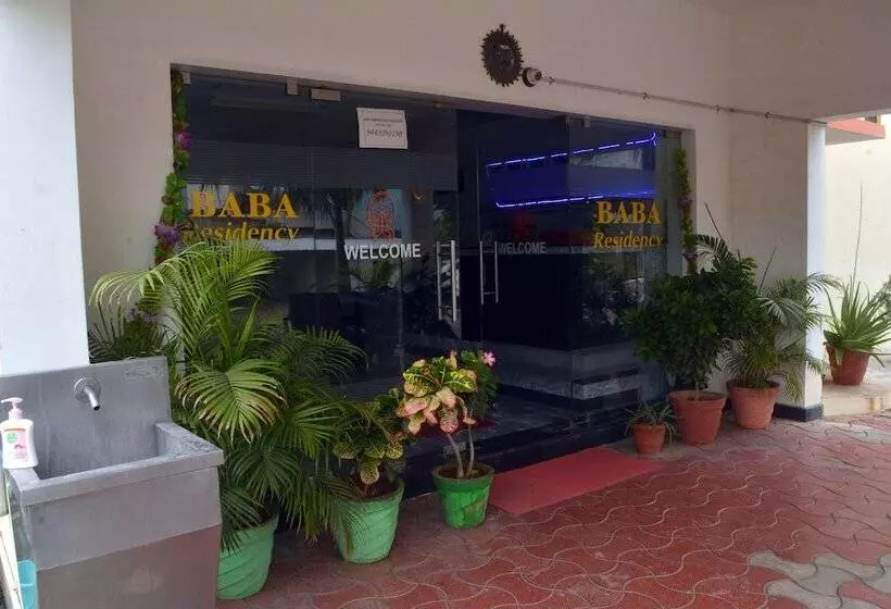 ホテル Baba Residency