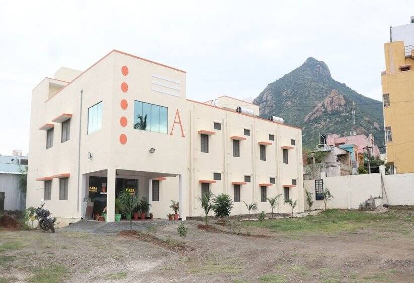 Отель Baba Residency