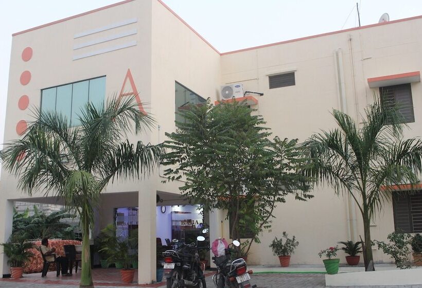 Отель Baba Residency