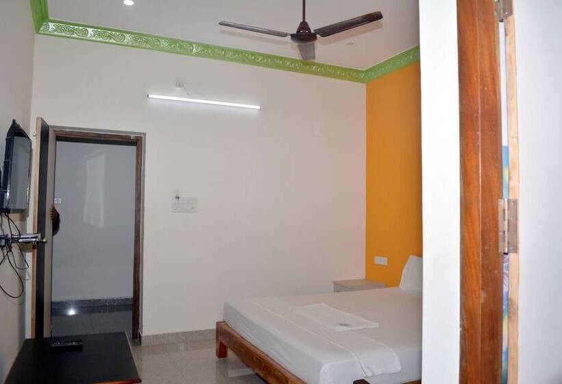 Отель Baba Residency