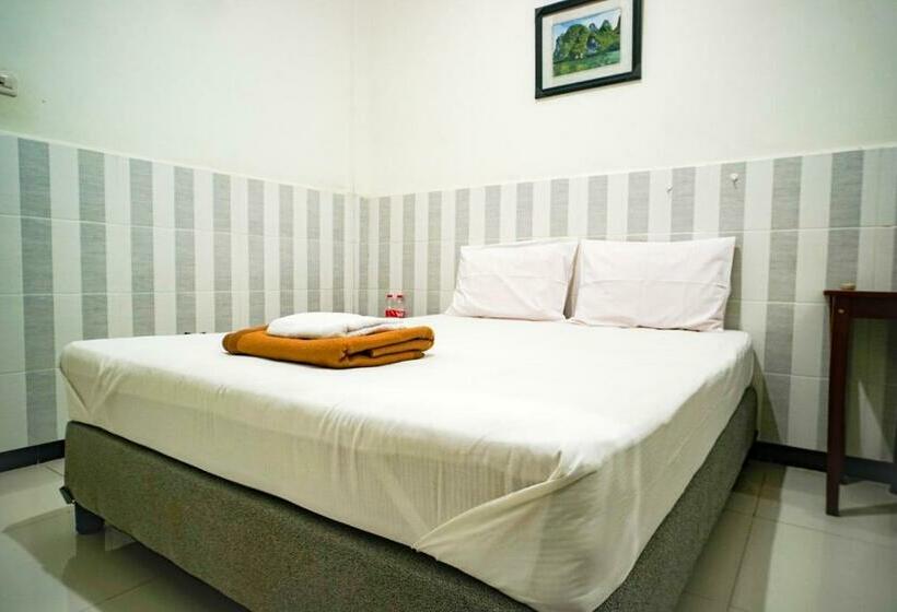 فندق Hoki Homestay Mitra Reddoorz Near Rumah Sakit Dr Soetomo Surabaya