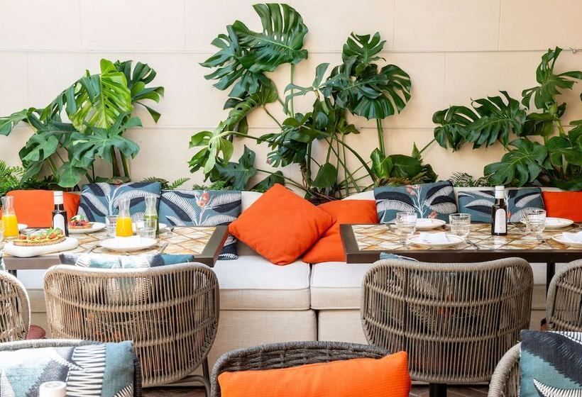 هتل Montera Madrid, Curio Collection By Hilton