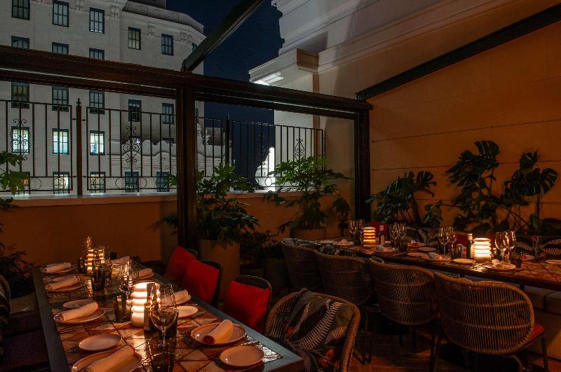 هتل Montera Madrid, Curio Collection By Hilton