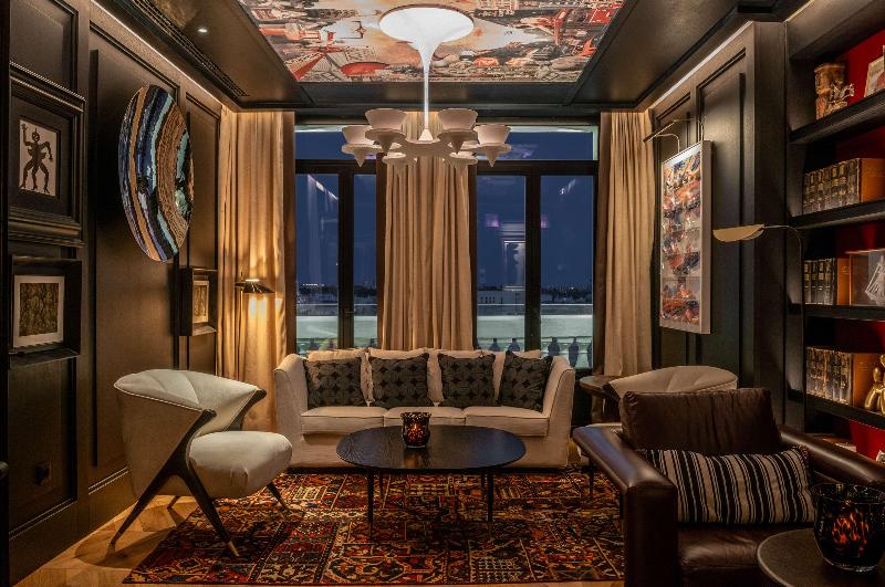 هتل Montera Madrid, Curio Collection By Hilton