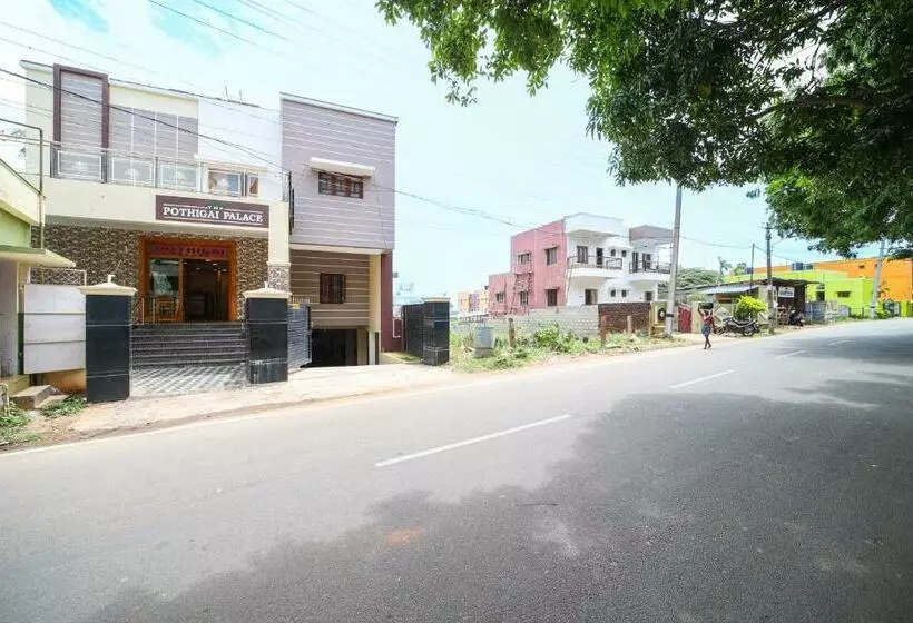 Hotelli The Pothigai Palace