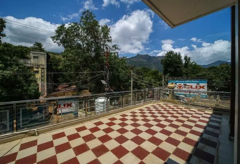 Hotelli The Pothigai Palace