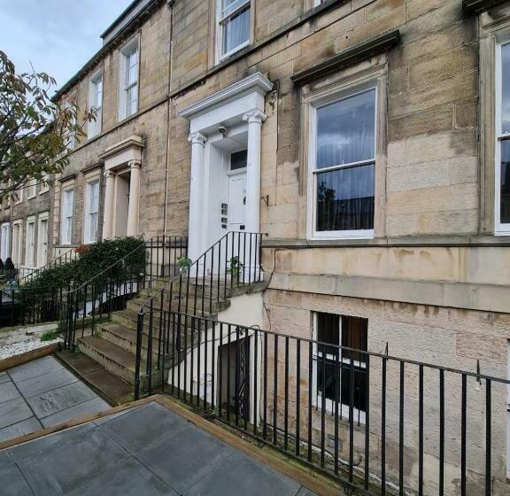 Pansiyon Pilrig St Rooms