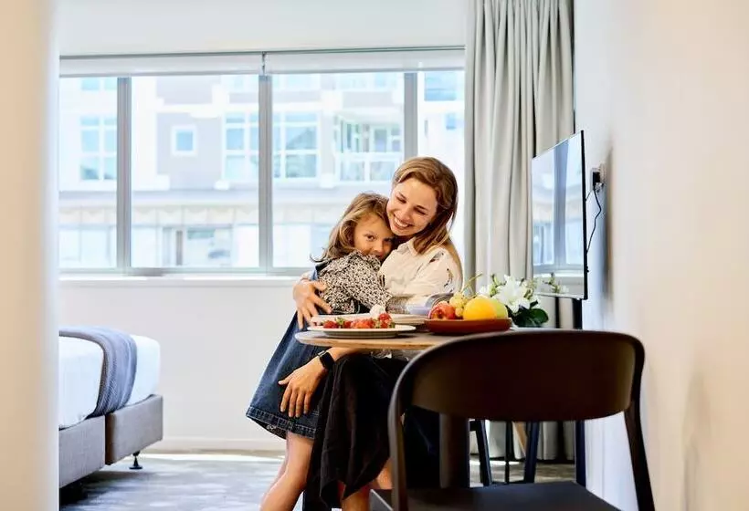 Sojourn Apartment Hotel   Ghuznee