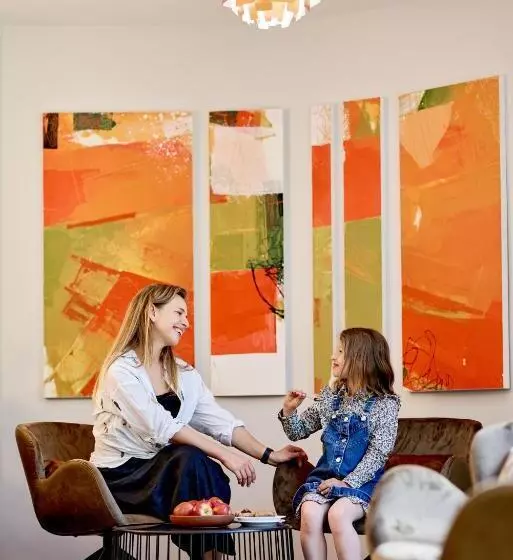 Sojourn Apartment Hotel   Ghuznee