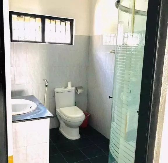 Aamiaismajoitus (B&B) Rosanuka Beach Villa