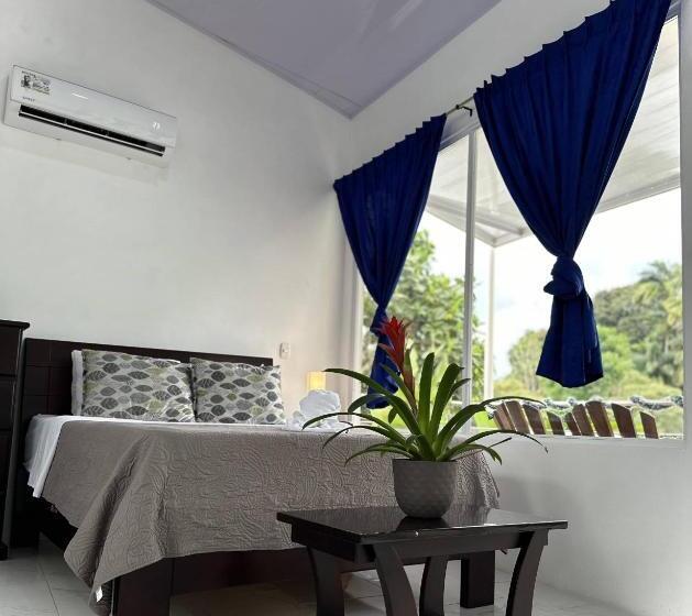 فندق Serendipity