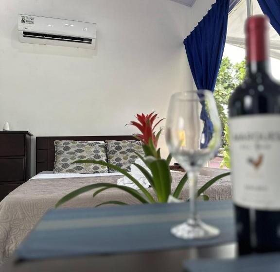 فندق Serendipity