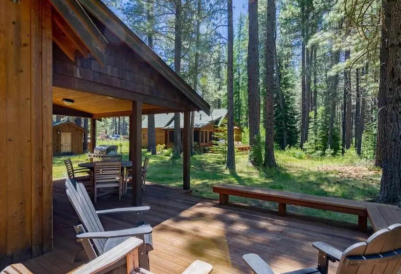 Lomakeskus Lake Creek Lodge