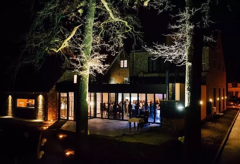 تختخواب و صبحانه Guesthouse De Casteleer