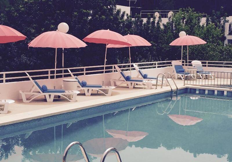 Bella Colina I Vintage Hotel 1953