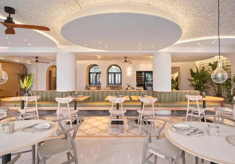 Bella Colina I Vintage Hotel 1953