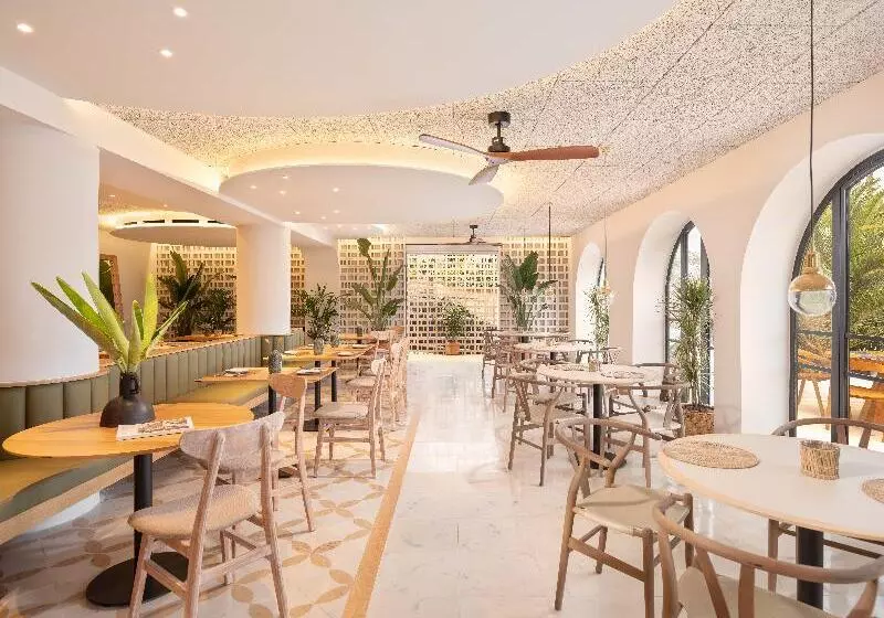 Bella Colina I Vintage Hotel 1953