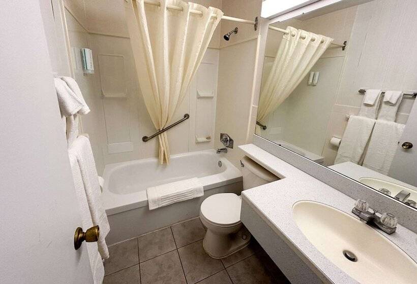 בית מלון כפרי Canadas Best Value Inn & Suites Woodstock