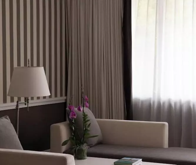 هتل Cayenacaracas