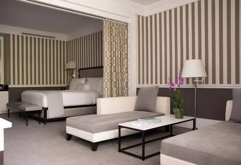 هتل Cayenacaracas