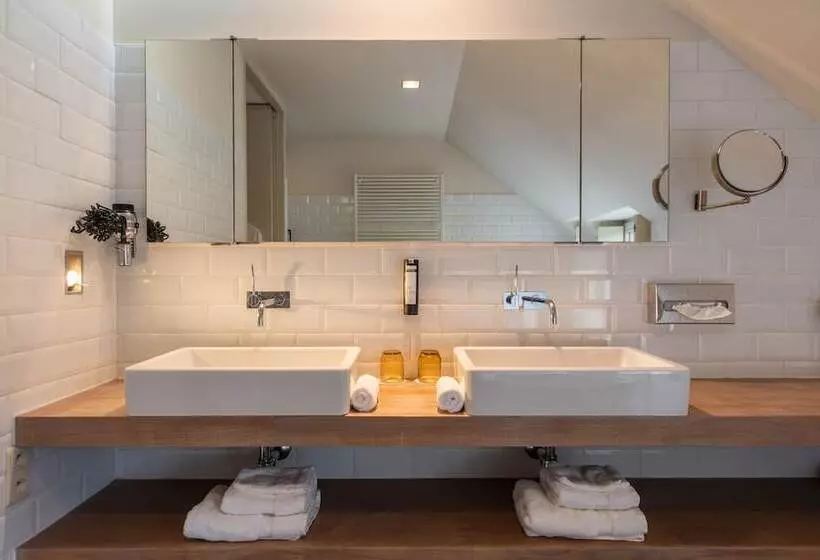 Отель De Barrier