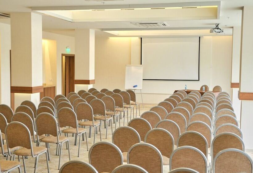 Elements Kirov Hotel 5