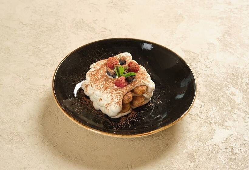 Elements Kirov Hotel 5