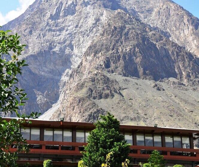 هتل Gilgit Serena