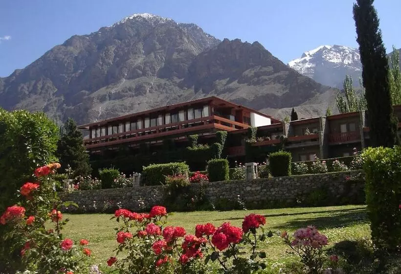 هتل Gilgit Serena
