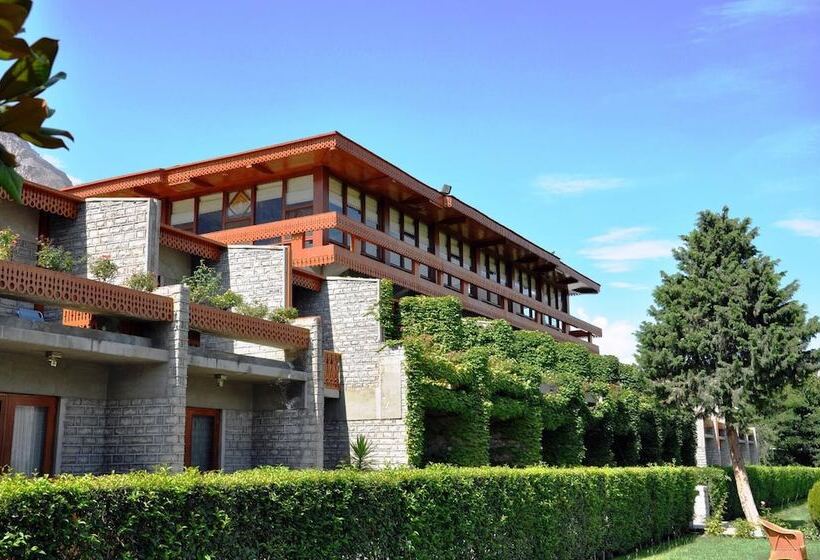 هتل Gilgit Serena