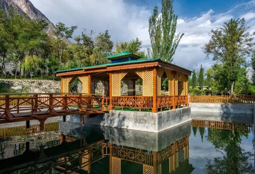 هتل Gilgit Serena