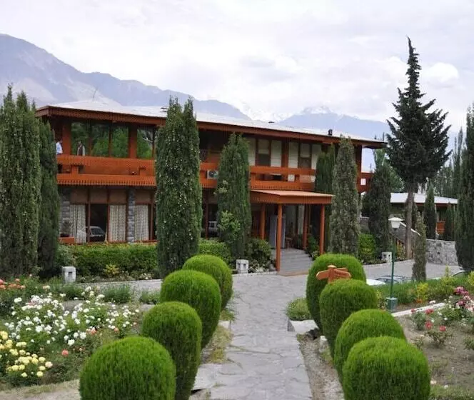 هتل Gilgit Serena
