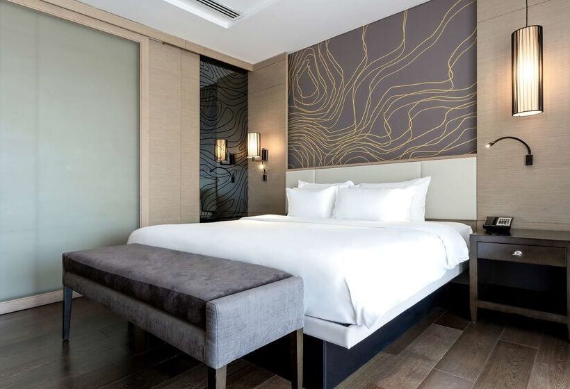 هتل Radisson Collection Muscat, Hormuz Grand