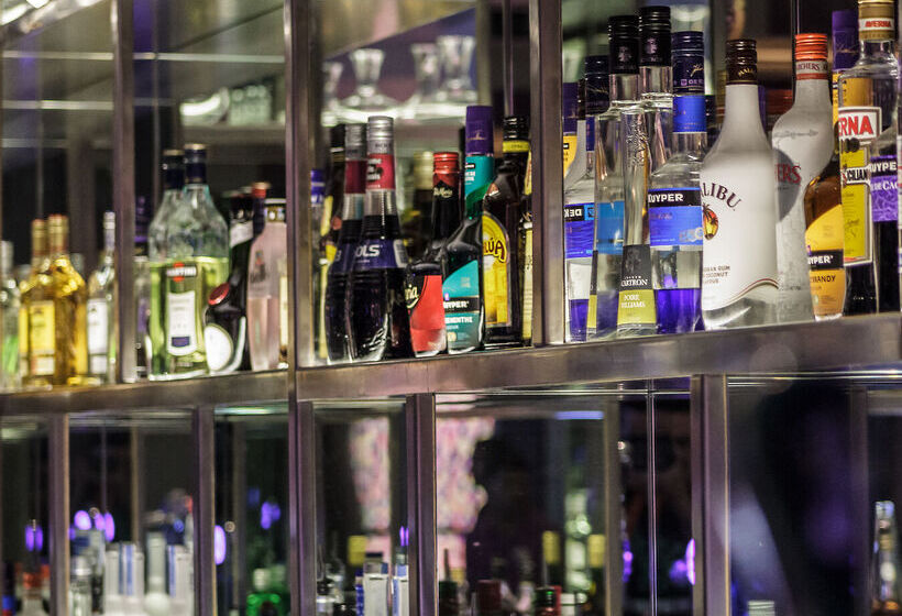 هتل Radisson Collection Muscat, Hormuz Grand