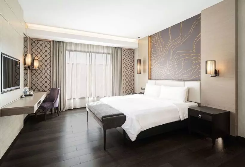 هتل Radisson Collection Muscat, Hormuz Grand