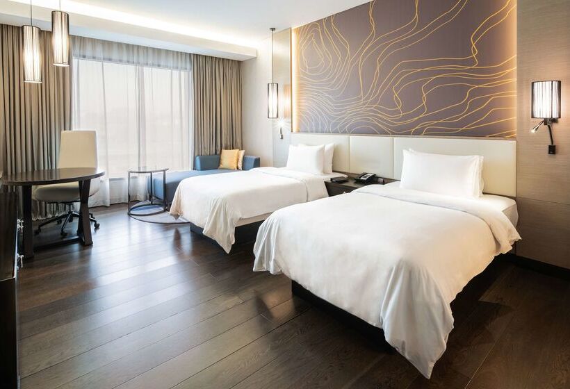 هتل Radisson Collection Muscat, Hormuz Grand