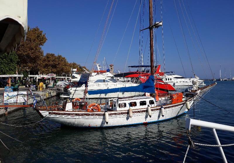 فندق Iatridis Studios