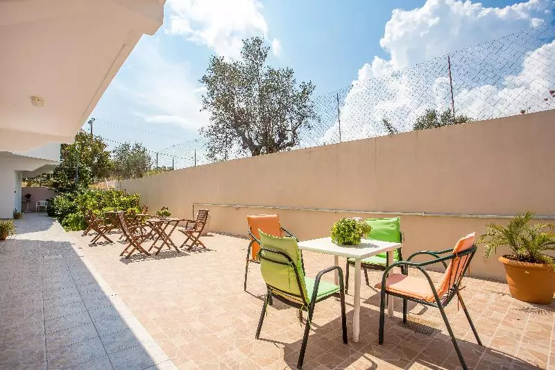 Hotel Iatridis Studios