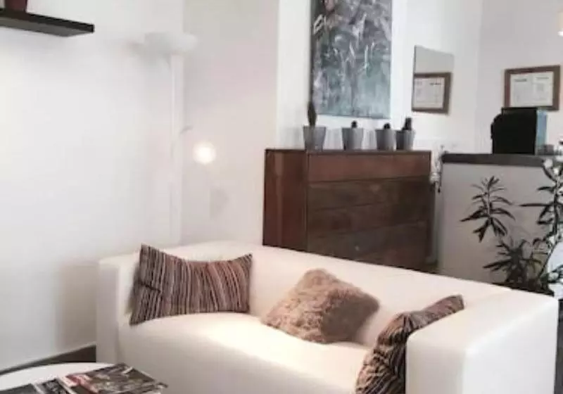 Hotel Hôtel Aiglon Bylitis