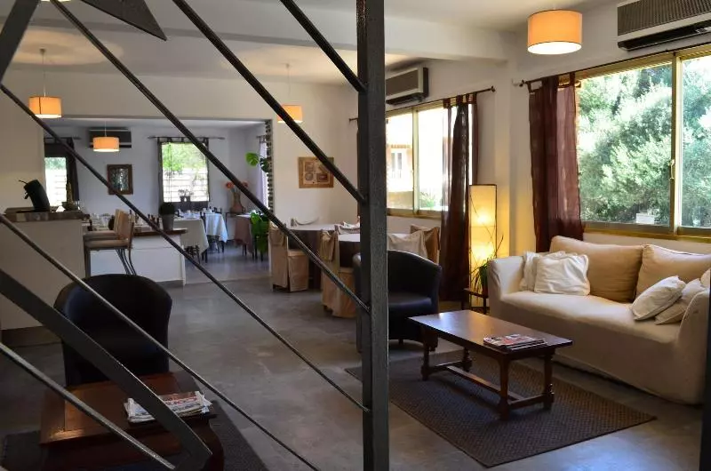 Hotel Hôtel Aiglon Bylitis