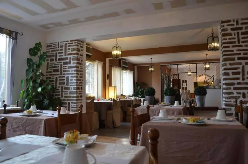 Hotel Hôtel Aiglon Bylitis