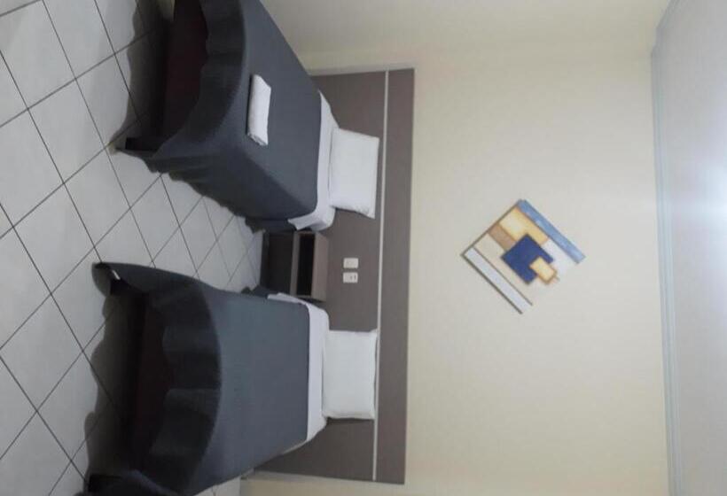 בית מלון כפרי Majú