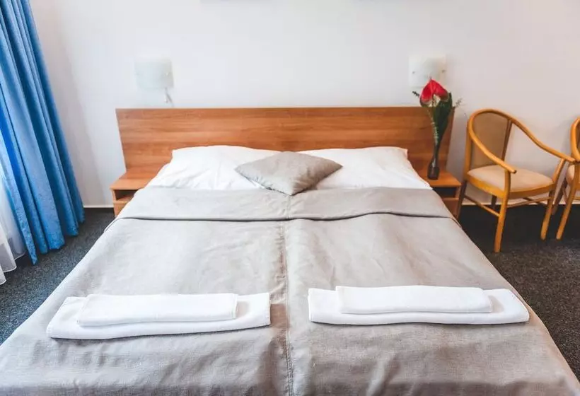 בית מלון כפרי U české Koruny