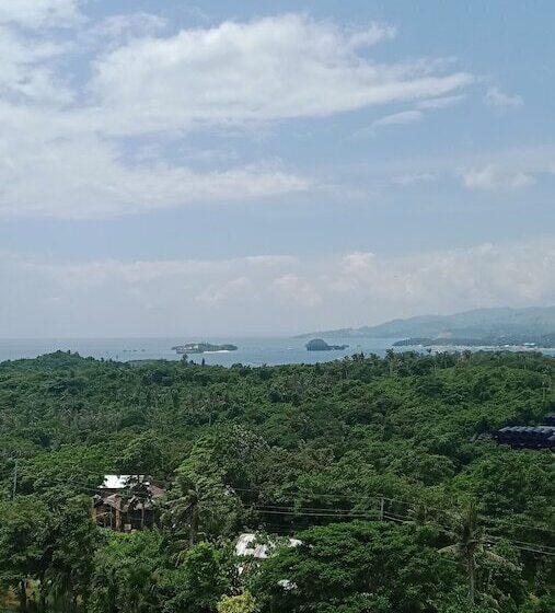 Lingganay Boracay Hotel Resort